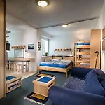 Almet Apartmanove 206 Dóval