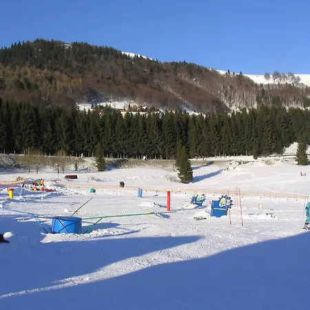 Almet Apartmanove 206 * Dóval