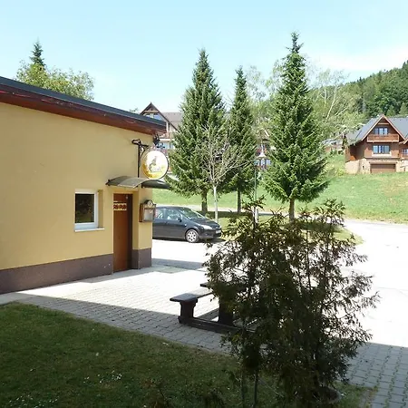 Almet Apartmanove 206 *